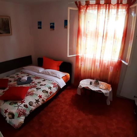 App Veselica Apartment Umag Exterior photo